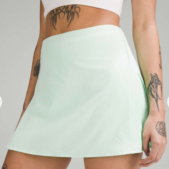EUC Lululemon Peek Pleat High-Rise Tennis Mini Skirt in Mint moment size 8 - Picture 11 of 16